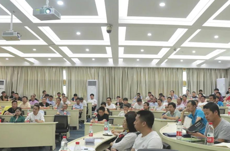 品质为本，细节先行——南鸿装饰项目经理大会顺利召开