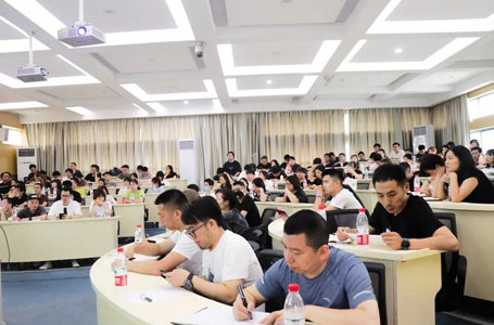 南鸿装饰6月全体设计师会议精彩来袭！