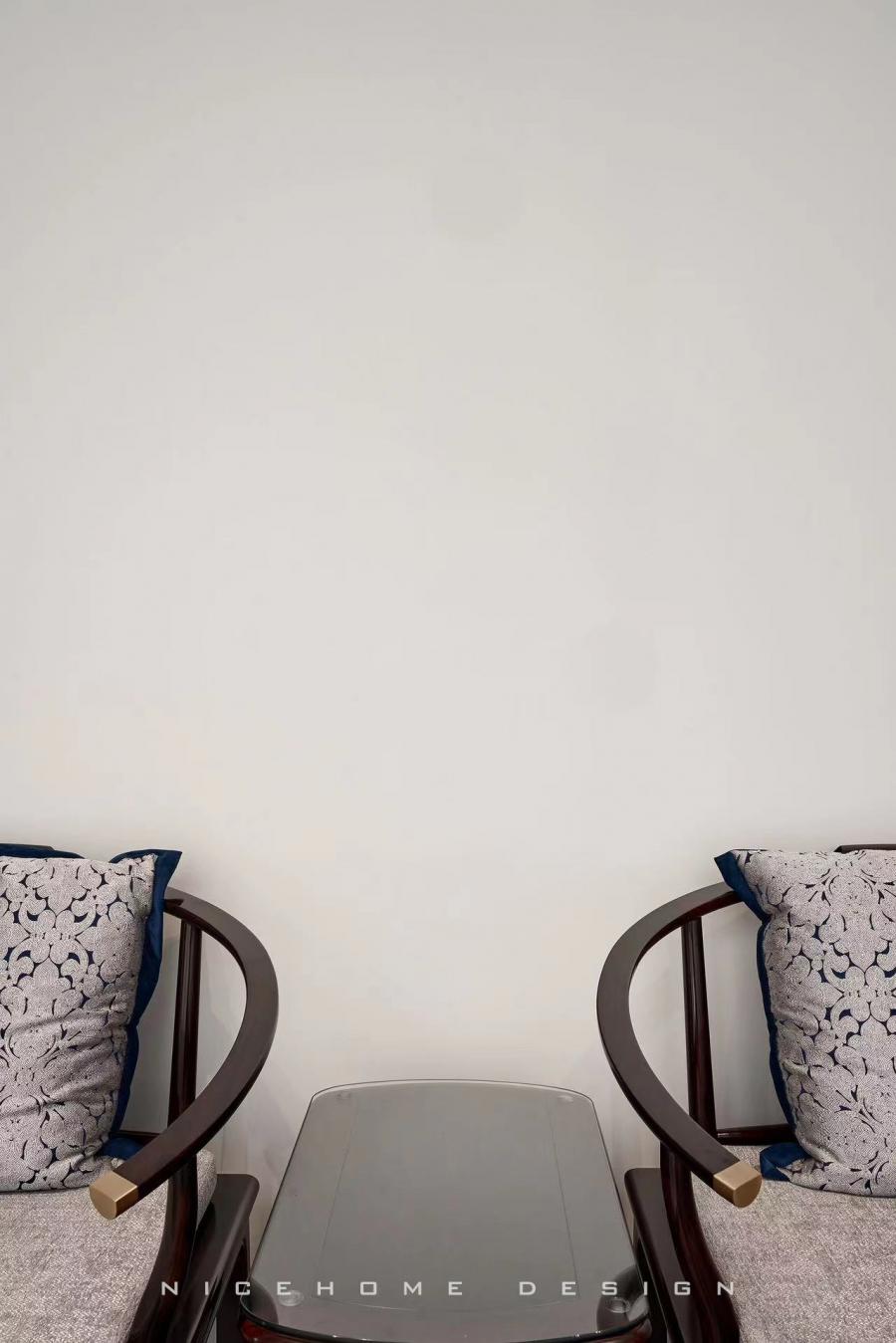 168776181249F4.jpg